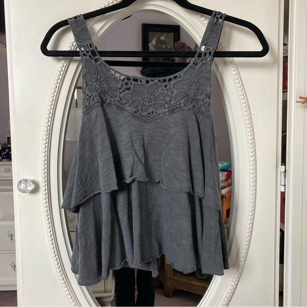 Gray top - Picture 2 of 5